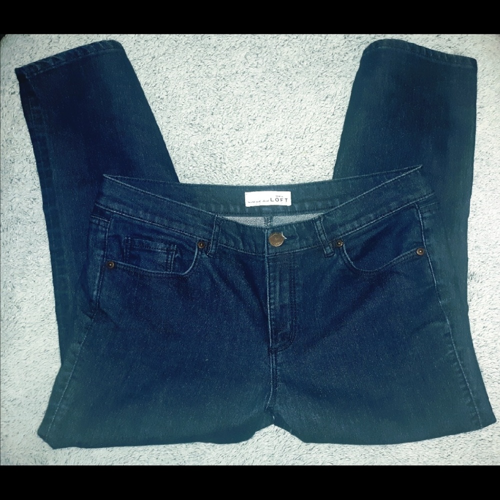 Dark blue LOFT capri jeans